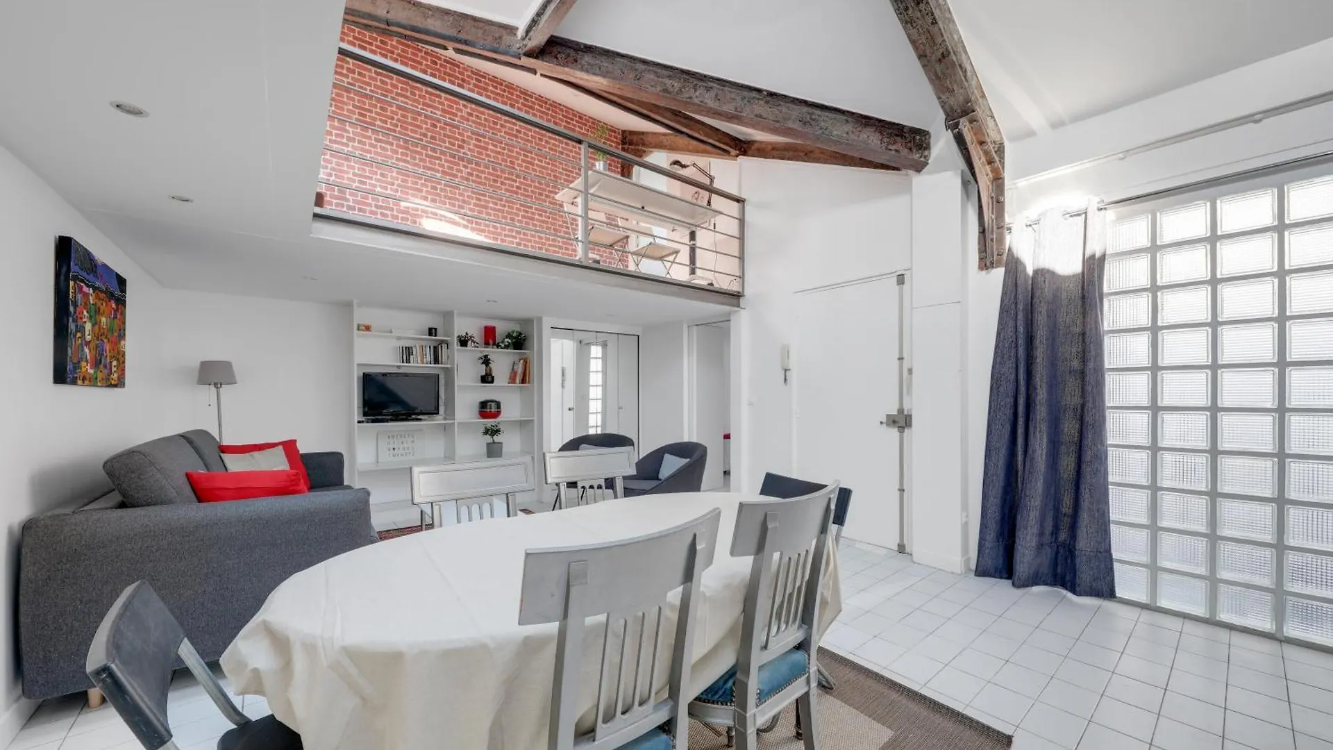 Grand Loft Standing Pour 6 Pers By Weekome Paris